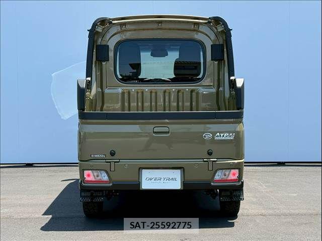 Daihatsu ATRAI 2026-04 8098024-9