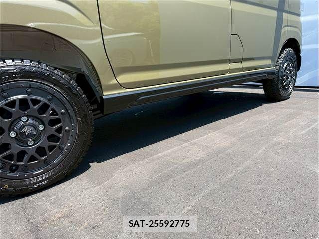 Daihatsu ATRAI 2026-04 8098024-13