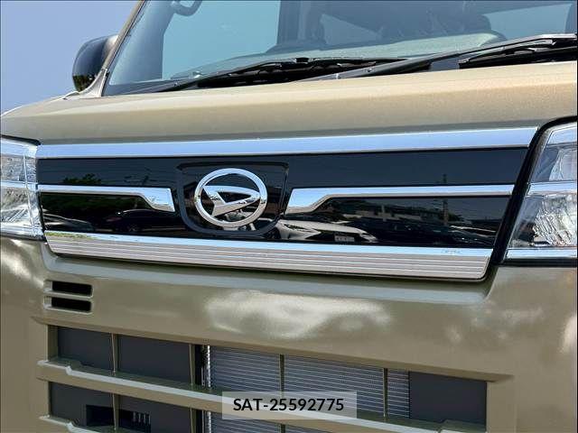 Daihatsu ATRAI 2026-04 8098024-17