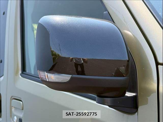 Daihatsu ATRAI 2026-04 8098024-23