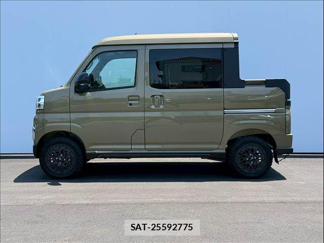 Daihatsu ATRAI 2026-04 8098024-7