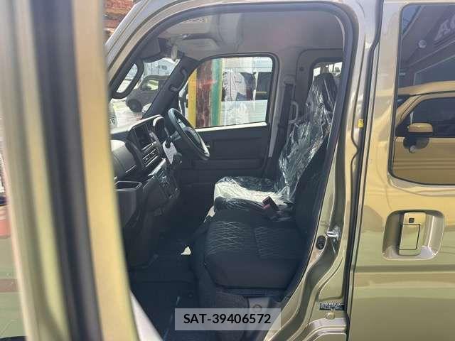 Daihatsu ATRAI 2025-09 8561166-4