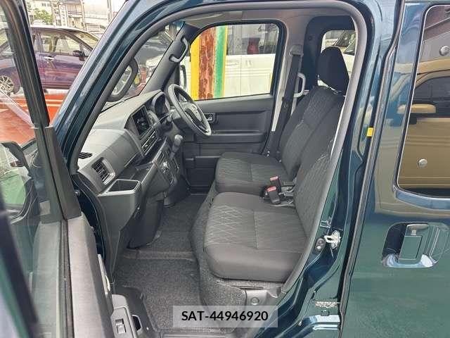 Daihatsu ATRAI 2024-12 8561167-4