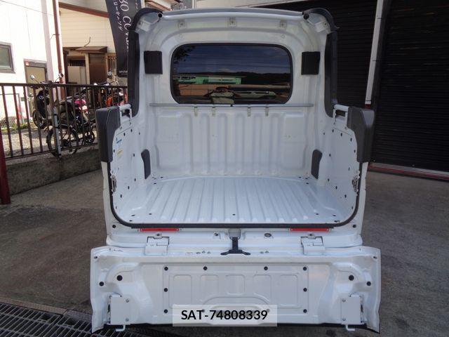 Daihatsu ATRAI 2022-04 1300644-10