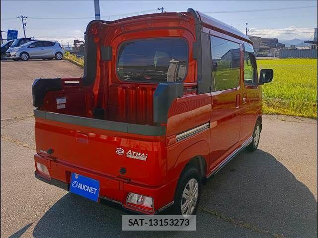 Daihatsu ATRAI 2022-07 8206332-2