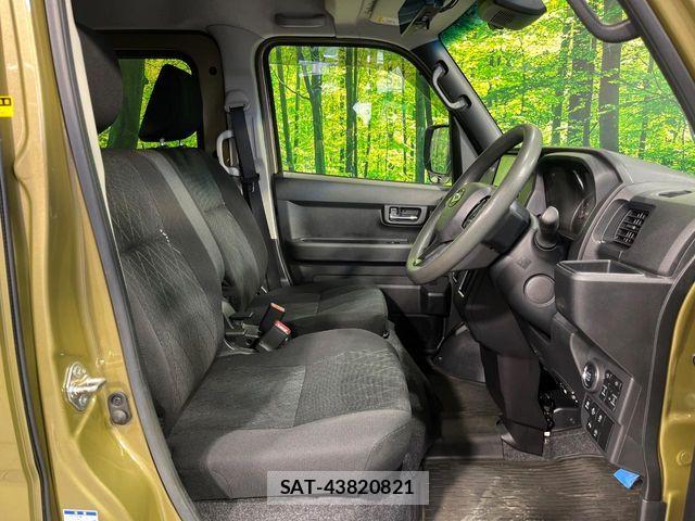 Daihatsu ATRAI 2023-01 8878713-7