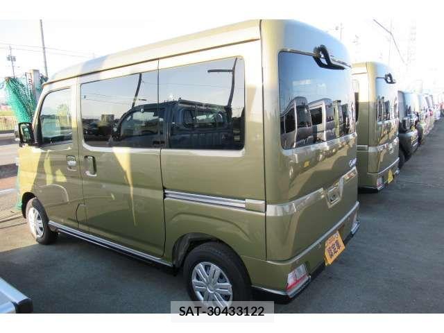 Daihatsu ATRAI 2025-08 5860285-6