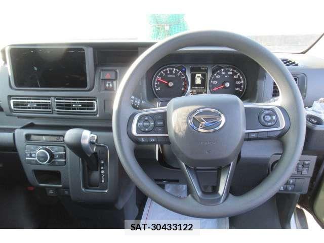 Daihatsu ATRAI 2025-08 5860285-8