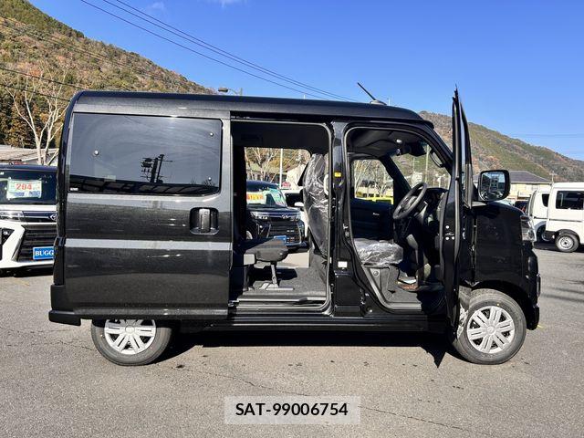 Daihatsu ATRAI 2025-12 7214949-1