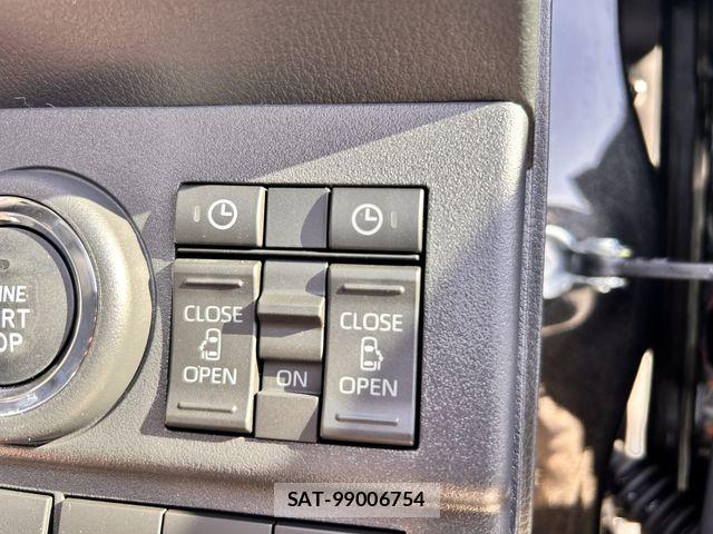 Daihatsu ATRAI 2025-12 7214949-5
