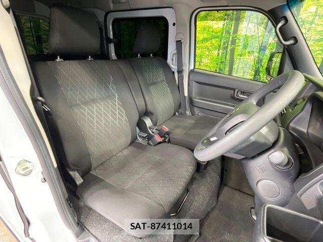 Daihatsu ATRAI 2023-11 7214941-8