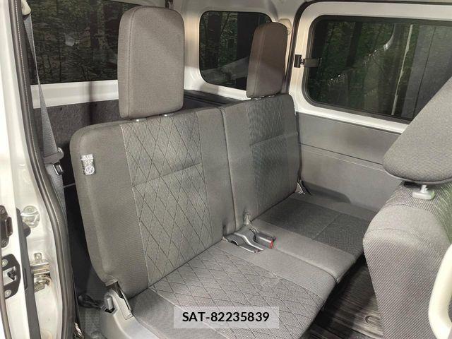 Daihatsu ATRAI 2025-10 7214944-8