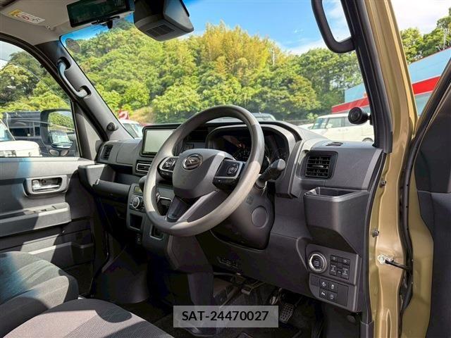 Daihatsu ATRAI 2022-11 7214927-24
