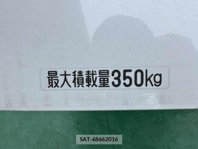 Daihatsu ATRAI 2025-08 7615023-9