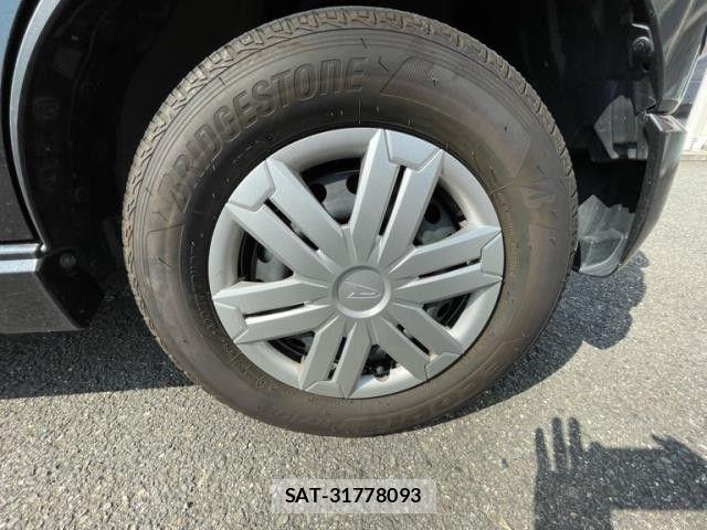 Daihatsu ATRAI 2022-07 7902246-7