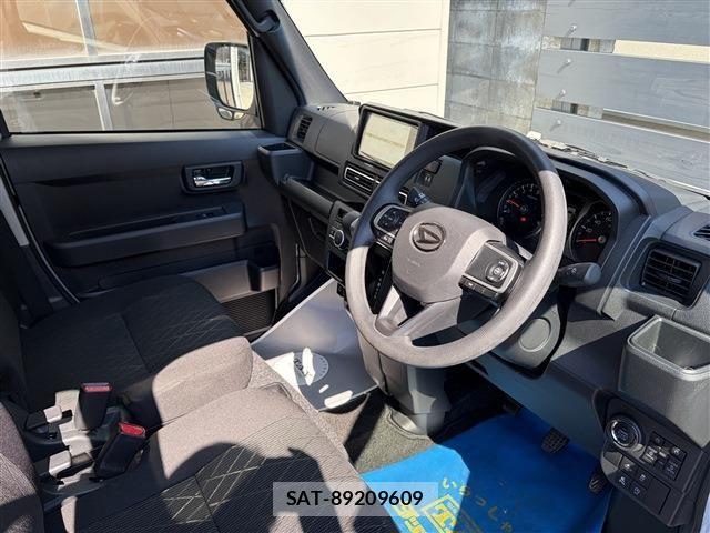 Daihatsu ATRAI 2024-11 8034441-12