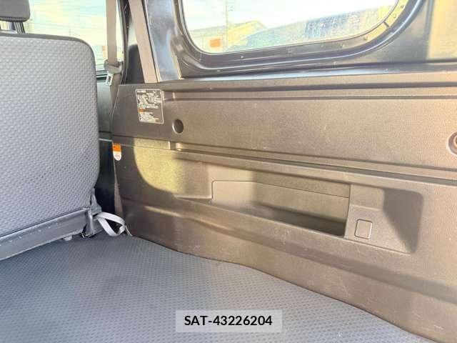 Daihatsu ATRAI 2022-02 8072853-28