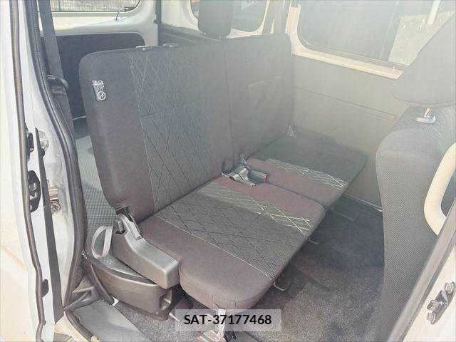 Daihatsu ATRAI 2022-01 8098027-7
