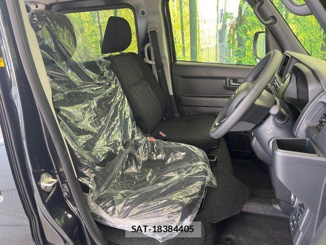 Daihatsu ATRAI 2025-11 8206341-8