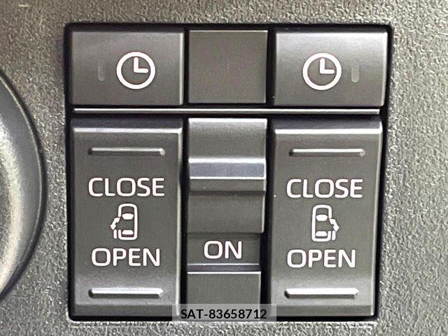 Daihatsu ATRAI 2026-06 8206333-2