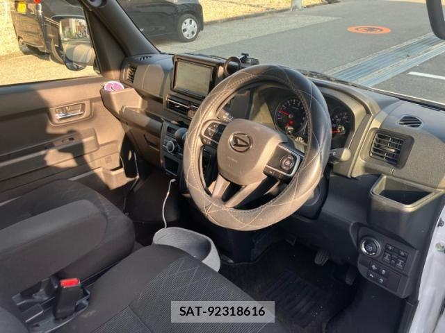 Daihatsu ATRAI 2024-01 8313072-16