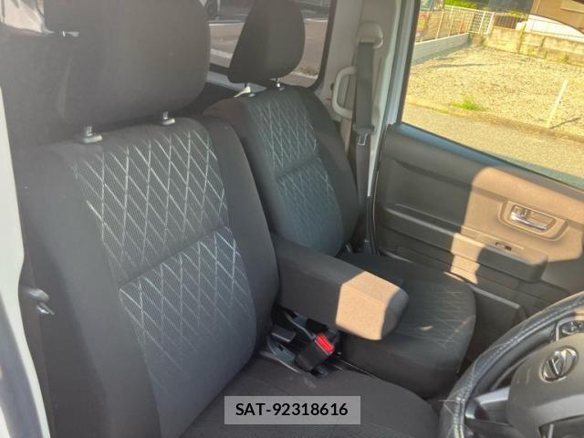 Daihatsu ATRAI 2024-01 8313072-18
