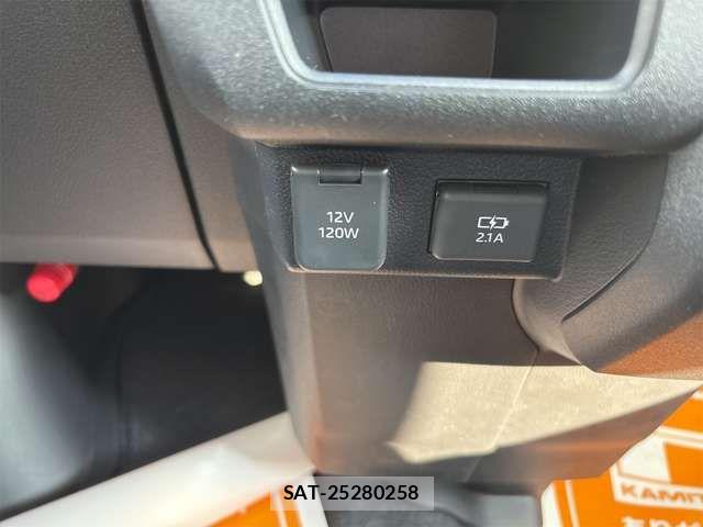 Daihatsu ATRAI 2026-04 8313068-17