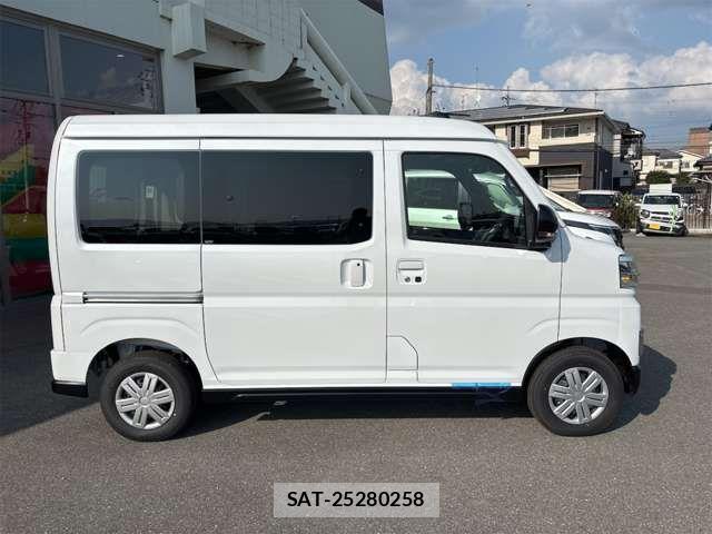 Daihatsu ATRAI 2026-04 8313068-2