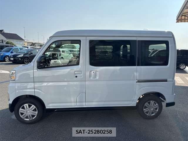 Daihatsu ATRAI 2026-04 8313068-4