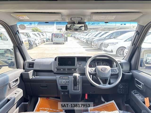 Daihatsu ATRAI 2025-03 8313071-14