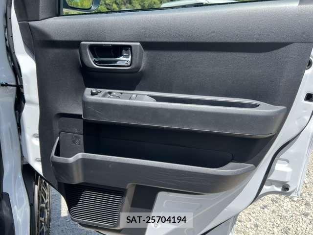Daihatsu ATRAI 2024-07 8411236-7