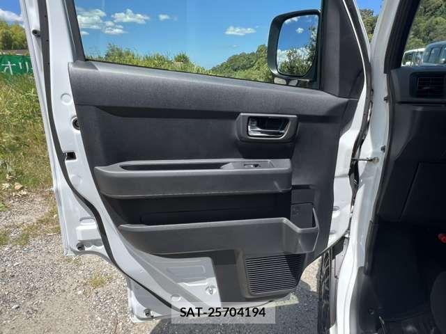 Daihatsu ATRAI 2024-07 8411236-9