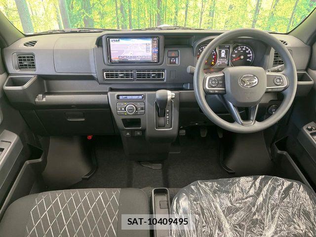 Daihatsu ATRAI 2026-06 8457044-2
