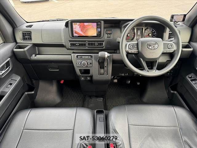 Daihatsu ATRAI 2022-06 8658037-1