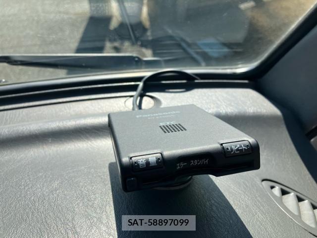 Daihatsu ATRAI 1998-01 8665812-18