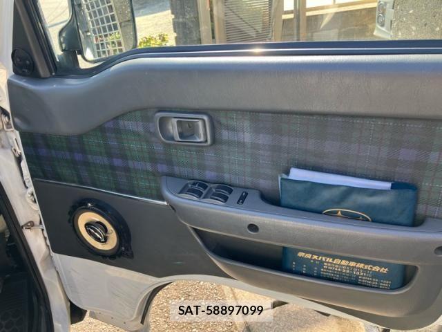 Daihatsu ATRAI 1998-01 8665812-7
