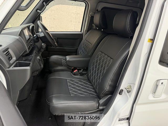Daihatsu ATRAI 2022-01 8827875-6