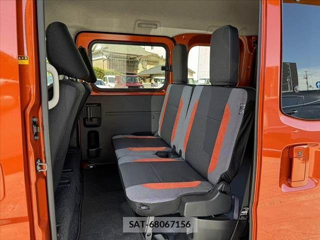 Daihatsu ATRAI 2026-04 7249819-18