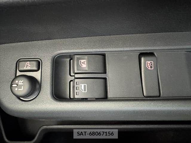 Daihatsu ATRAI 2026-04 7249819-28