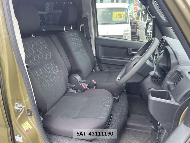 Daihatsu ATRAI 2023-02 8072856-12