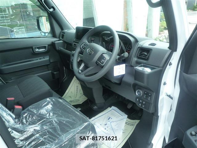 Daihatsu ATRAI 2026-07 8098028-5