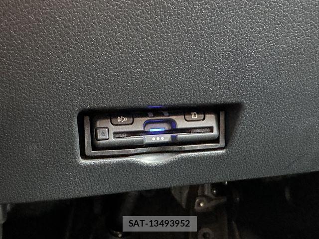 Daihatsu ATRAI 2022-08 8206349-6