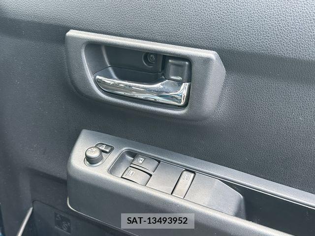 Daihatsu ATRAI 2022-08 8206349-7