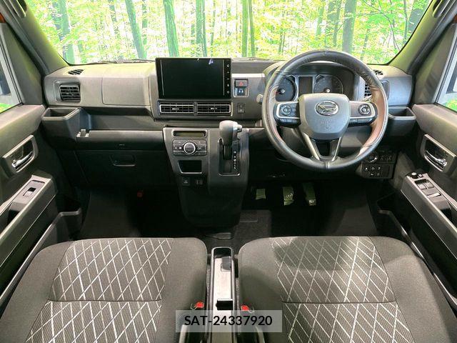 Daihatsu ATRAI 2023-04 8206348-1