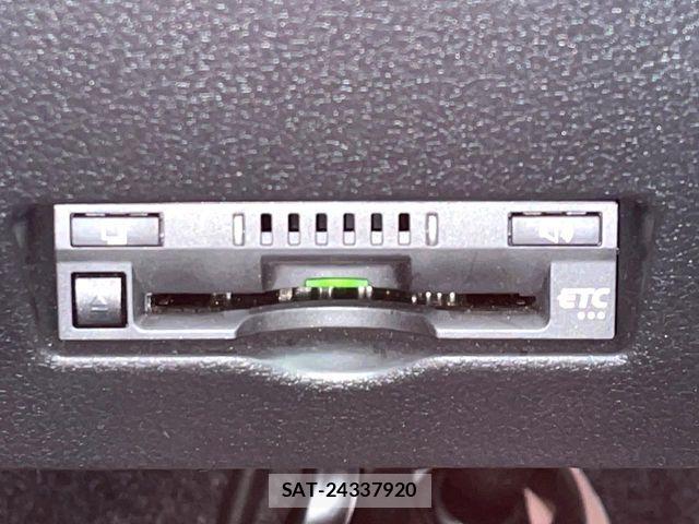 Daihatsu ATRAI 2023-04 8206348-6