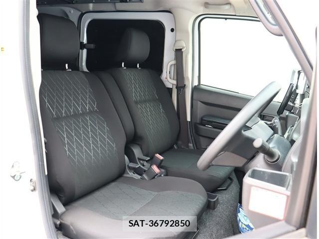 Daihatsu ATRAI 2024-06 8313079-12