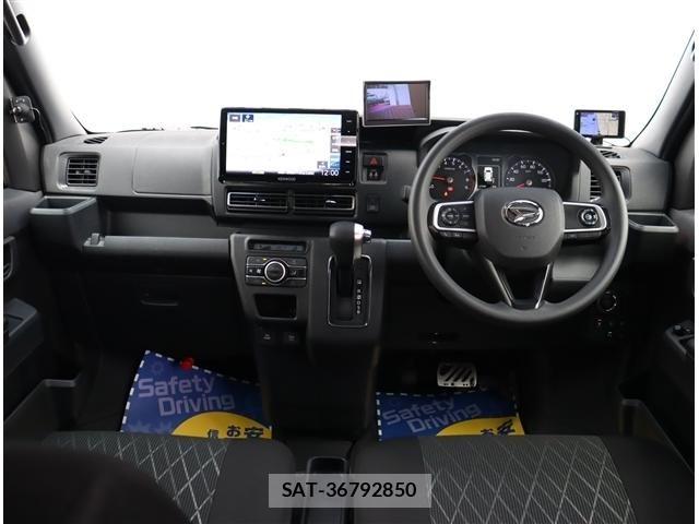 Daihatsu ATRAI 2024-06 8313079-1