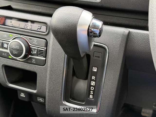 Daihatsu ATRAI 2023-04 8411239-11