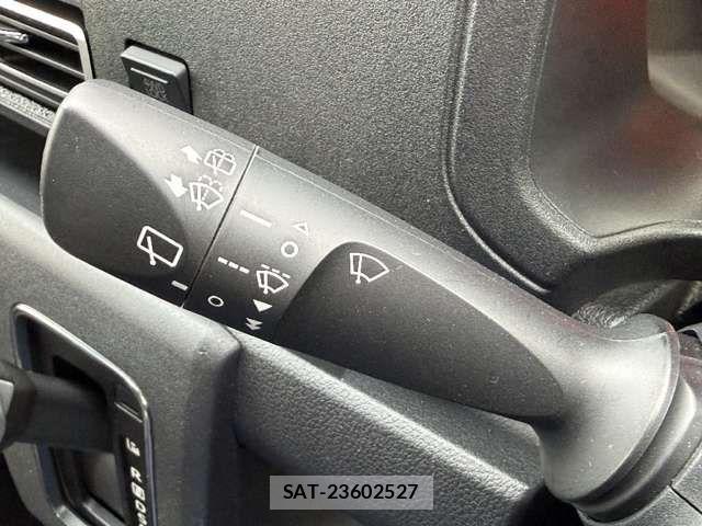 Daihatsu ATRAI 2023-04 8411239-15