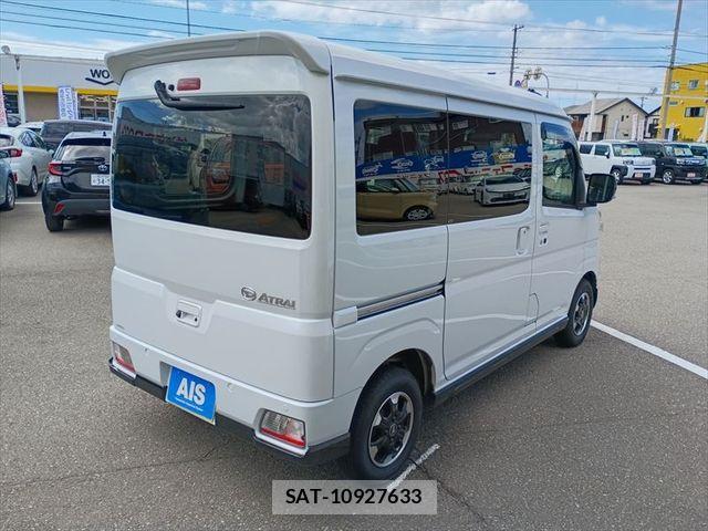Daihatsu ATRAI 2022-04 8658041-2